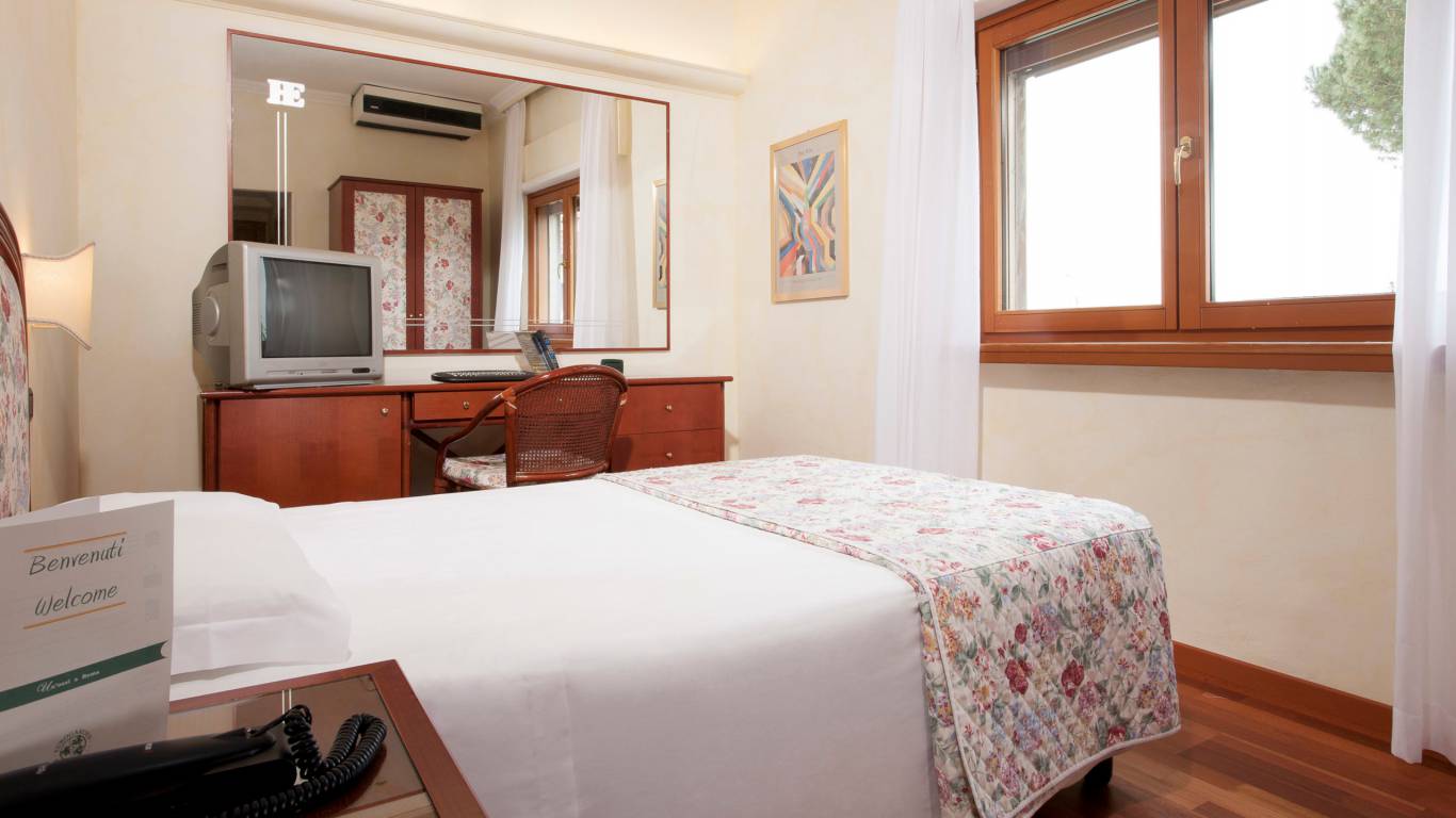 Hotel-Eurogarden-Rome-standard-single-room